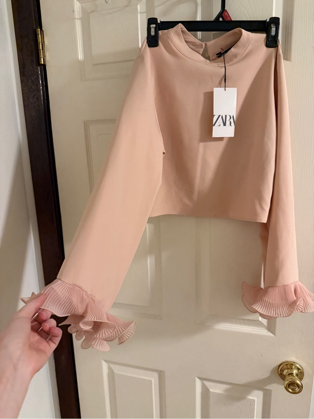 Zara Blush Pink Ruffle-Cuff Cropped Top - Picture 3 of 6